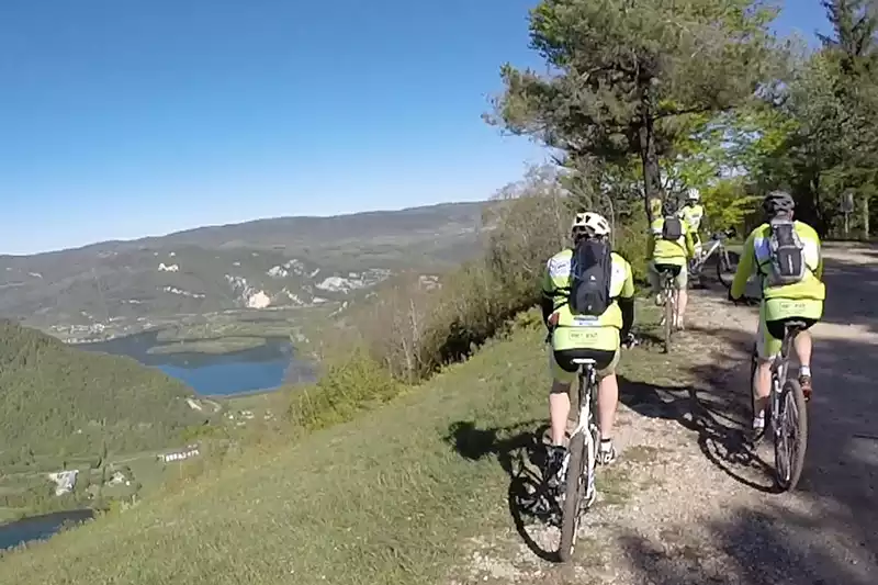 Cyclotourisme et VTT dans le Jura